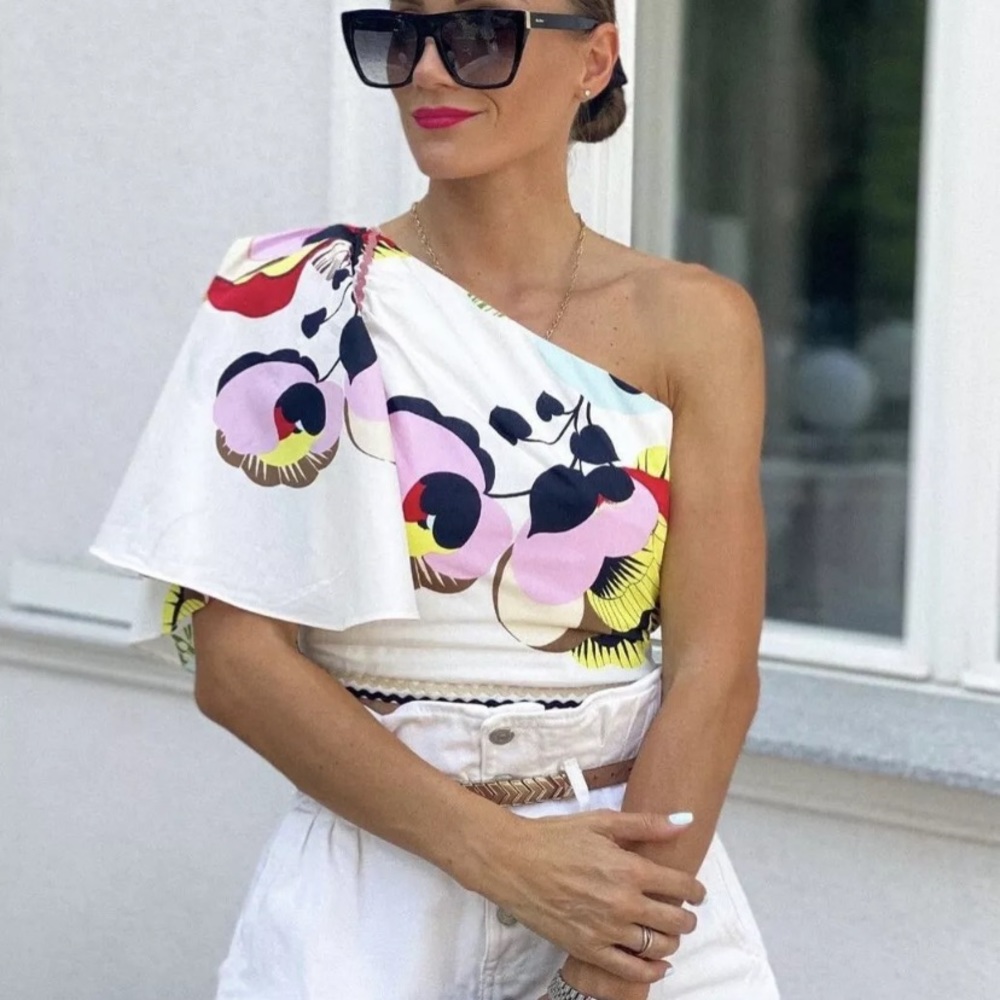Zara floral assymetric crop top - Picture 2 of 9